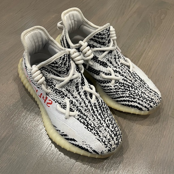 Adidas Yeezy Boost 350 V2 Zebra Sneakers – Size 7 - Picture 1 of 8